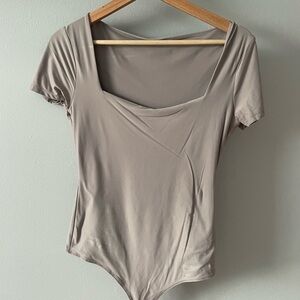 NWOT‼️ Abercrombie body suit